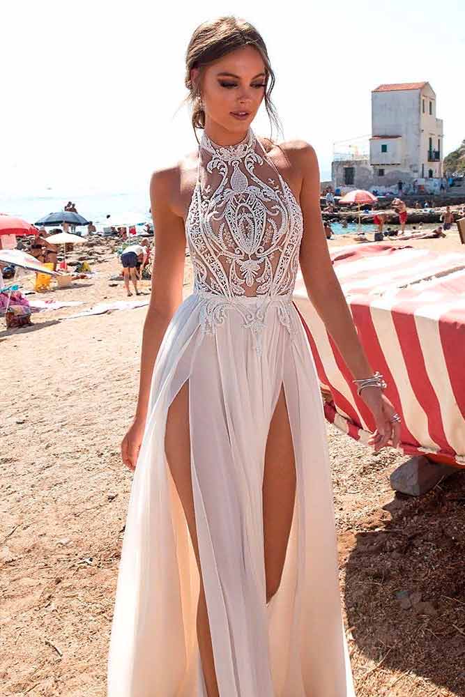 Elegant Beach Wedding Dresses For Your Big Day