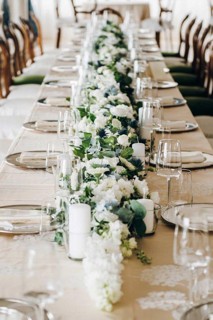 Plan Your White Wedding With Taste And Elegance
