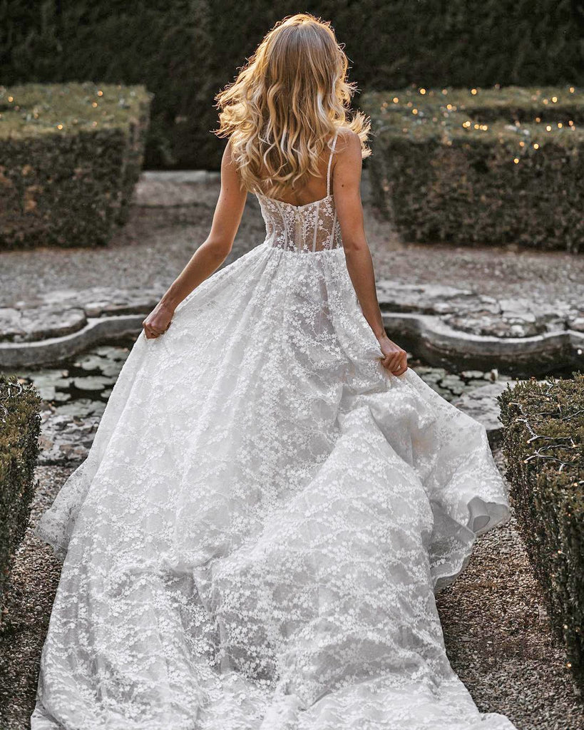 Stunning Barn Wedding Dresses