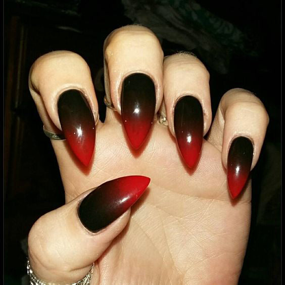 Best Black Stiletto Nails Designs For Your Halloween