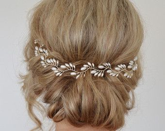 30+ Bridal Hairstyles for Perfect Big Day; Prom/hoco hair; Wedding updo hairstyles; Braid styles for long or medium length hair; Easy hairstyles for women.