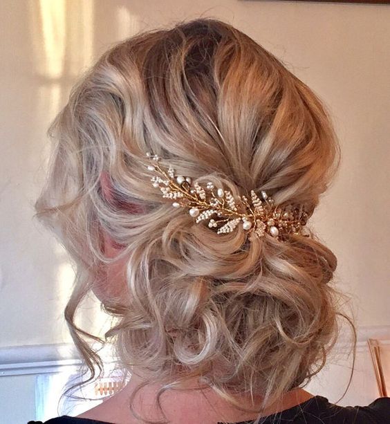 30+ Bridal Hairstyles for Perfect Big Day; Prom/hoco hair; Wedding updo hairstyles; Braid styles for long or medium length hair; Easy hairstyles for women.