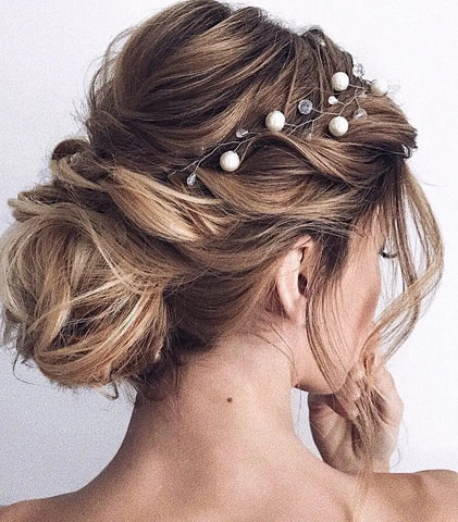 Hairstyles Made For A Breezy Beach Wedding
