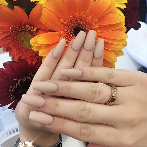 40 + Nude Nail Art Ideas to Mix Up Your Basic Manicure
