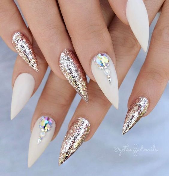 Gold Glitter Stiletto Nails; Gold Stiletto nails; cute Stiletto nails; Stiletto coffin nails; easy Stiletto nails; Stiletto nails designs;