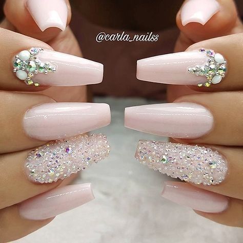 36+ Graduation Nails Designs for 2019; nude nails; Graduation nails;mani; unique nails; simple nails; 