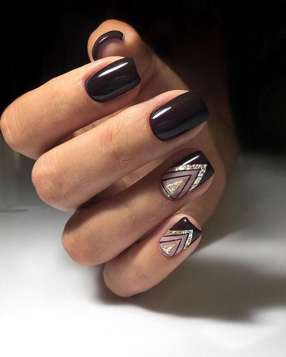 Manicure Geometric Nail Art Ideas ; design de unhas; Геометрия Дизайн ногтей; Дизайн ногтей; geometric nails; Burgundy nails; manicure; nail shop; nail salon;