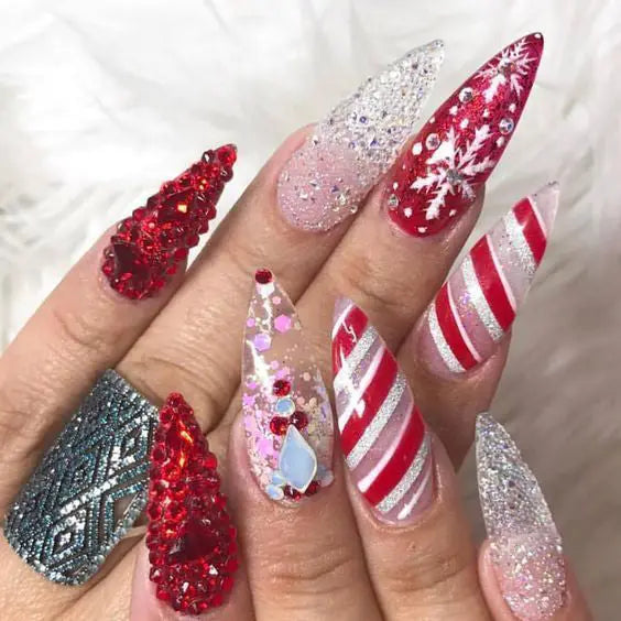 50+ Christmas Red Stiletto Nail Art Ideas; Christmas nail art design; Christmas nail art design stiletto; simple Christmas nail art design.Stiletto Nail Art;Red Stiletto Nail Art; Red Nail Art;