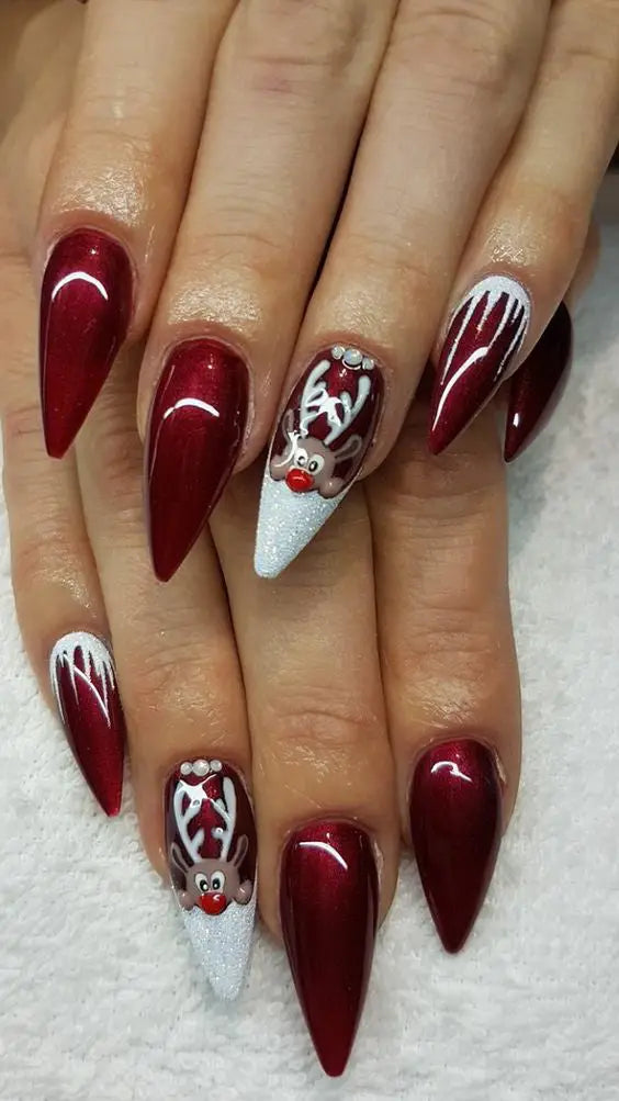 50+ Christmas Red Stiletto Nail Art Ideas; Christmas nail art design; Christmas nail art design stiletto; simple Christmas nail art design.Stiletto Nail Art;Red Stiletto Nail Art; Red Nail Art;