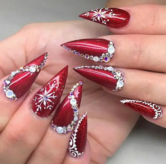 50+ Christmas Red Stiletto Nail Art Ideas; Christmas nail art design; Christmas nail art design stiletto; simple Christmas nail art design.Stiletto Nail Art;Red Stiletto Nail Art; Red Nail Art;