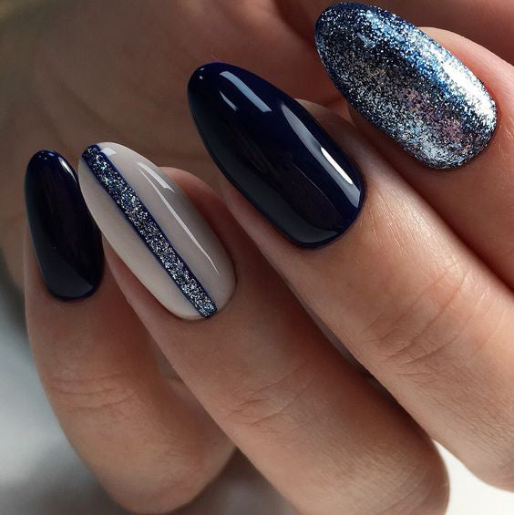 36+ Pretty Trending Fall Nails; coffin nails; Fall gel nail; short Blue nails; Blue cute nails; Blue matte nails; Blue glitter nails.