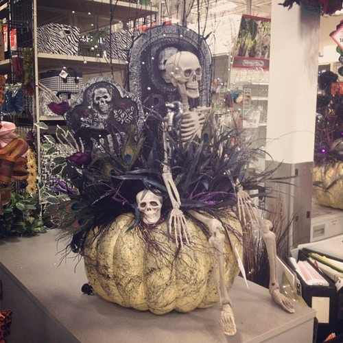 100+ Halloween Decoration Designs; Halloween; Halloween Tree; Halloween Decorations; Halloween Decor;  Spiders; Skulls;  Pumpkins Polka Dots;  Witches; Skeletons; Halloween Time; Dracula; Witches Hats; Spooktacula； Halloween collector；