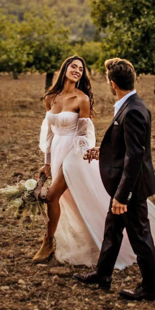 20 + Romantic Bridal Gowns Perfect For Any Love Story