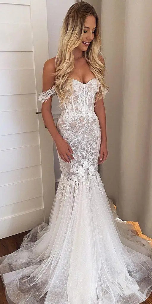 20 + Romantic Bridal Gowns Perfect For Any Love Story