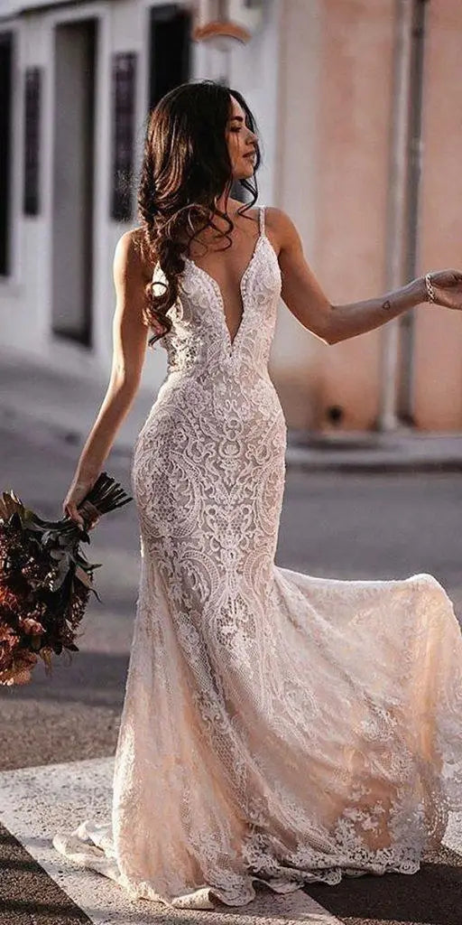20 + Romantic Bridal Gowns Perfect For Any Love Story