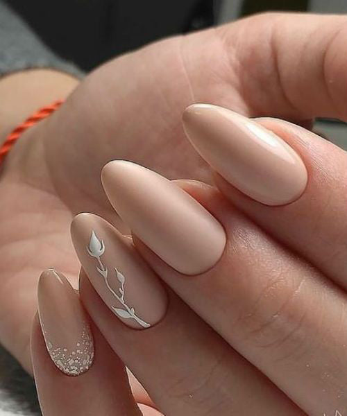 20+ Cool Tropical Leaves Nails Designs; Tropical Leaves nails; design de unhas; Геометрия Дизайн ногтей; Дизайн ногтей; Summer nails; Beach nails; Vocation nails; nail shop; nail salon; simple nails;