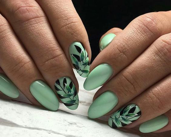 20+ Cool Tropical Leaves Nails Designs; Tropical Leaves nails; design de unhas; Геометрия Дизайн ногтей; Дизайн ногтей; Summer nails; Beach nails; Vocation nails; nail shop; nail salon; simple nails;