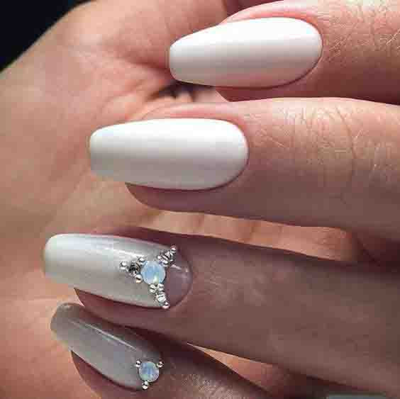 36+ Graduation Nails Designs for 2019; nude nails; Graduation nails;mani; unique nails; simple nails; 