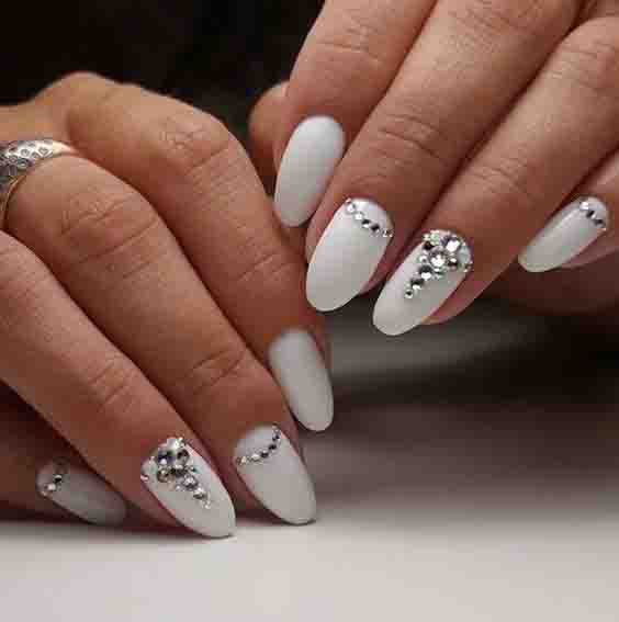 36+ Graduation Nails Designs for 2019; nude nails; Graduation nails;mani; unique nails; simple nails; 