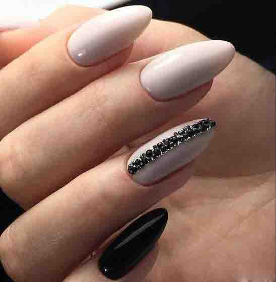 36+ Graduation Nails Designs for 2019; nude nails; Graduation nails;mani; unique nails; simple nails; 