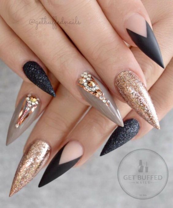 Gold Glitter Stiletto Nails; Gold Stiletto nails; cute Stiletto nails; Stiletto coffin nails; easy Stiletto nails; Stiletto nails designs;
