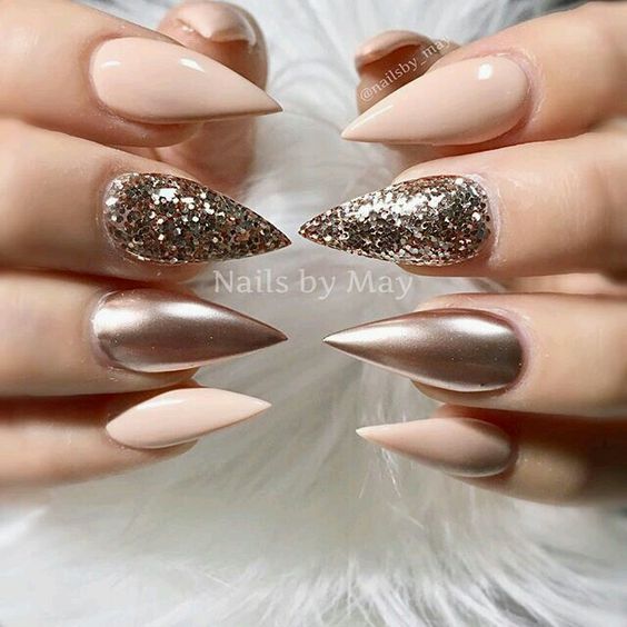 Gold Glitter Stiletto Nails; Gold Stiletto nails; cute Stiletto nails; Stiletto coffin nails; easy Stiletto nails; Stiletto nails designs;
