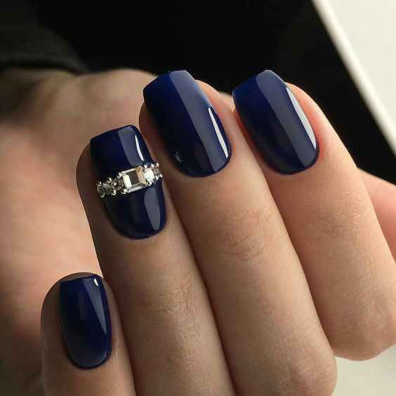 Cobalt Blue Nails With Rhinestones；blue manicure；blue nail designs；Blue Gel；Nail Polish；blue nail art；rhinestone nails；
