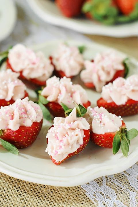20 + Easter Basket Snacks Easy to Copy