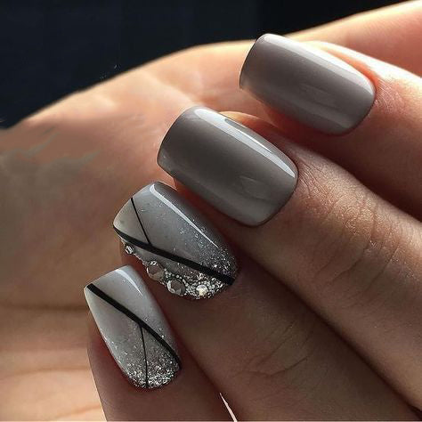 Manicure Geometric Nail Art Ideas ; design de unhas; Геометрия Дизайн ногтей; Дизайн ногтей; geometric nails; Grey nails; manicure; nail shop; nail salon;