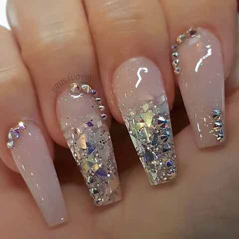 40 + Nude Nail Art Ideas to Mix Up Your Basic Manicure