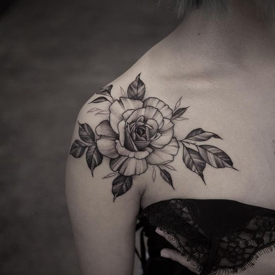 50+ Shoulder Tattoo For Woman;Simple Shoulder tattoo ; flower tattoos; rose tattoos; beautiful tattoos; Shoulder tattoos; sex tattoos