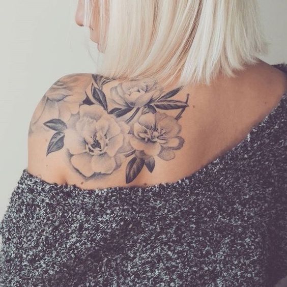 50+ Shoulder Tattoo For Woman;Simple Shoulder tattoo ; flower tattoos; rose tattoos; beautiful tattoos; Shoulder tattoos; sex tattoos