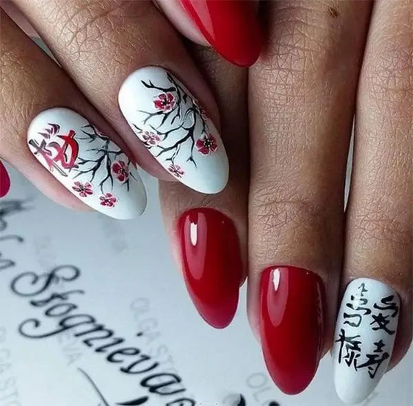 Amazing  Winter Snowy Nails Art Design; Christmas nails; winter nails; Snow nails; White nails