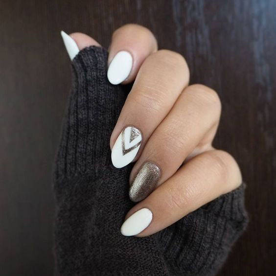 Manicure Geometric Nail Art Ideas ; design de unhas; Геометрия Дизайн ногтей; Дизайн ногтей; geometric nails; white naills; manicure; nail shop; nail salon;