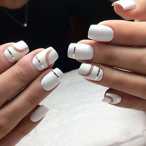 Manicure Geometric Nail Art Ideas ; design de unhas; Геометрия Дизайн ногтей; Дизайн ногтей; geometric nails; white naills; manicure; nail shop; nail salon;