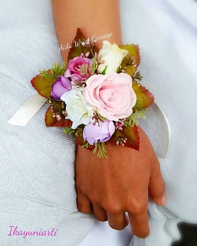 45 + wedding wrist Corsages for perfect wedding