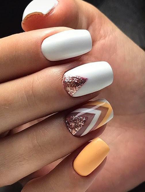 Manicure Geometric Nail Art Ideas ; design de unhas; Геометрия Дизайн ногтей; Дизайн ногтей; geometric nails; Yellow nails; manicure; nail shop; nail salon;