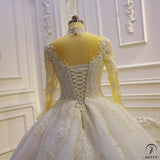 862 - White Wedding Dresses $899.99